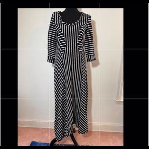 Anthropologie B/W striped jersey dress with asymmetrical hem, size M.
